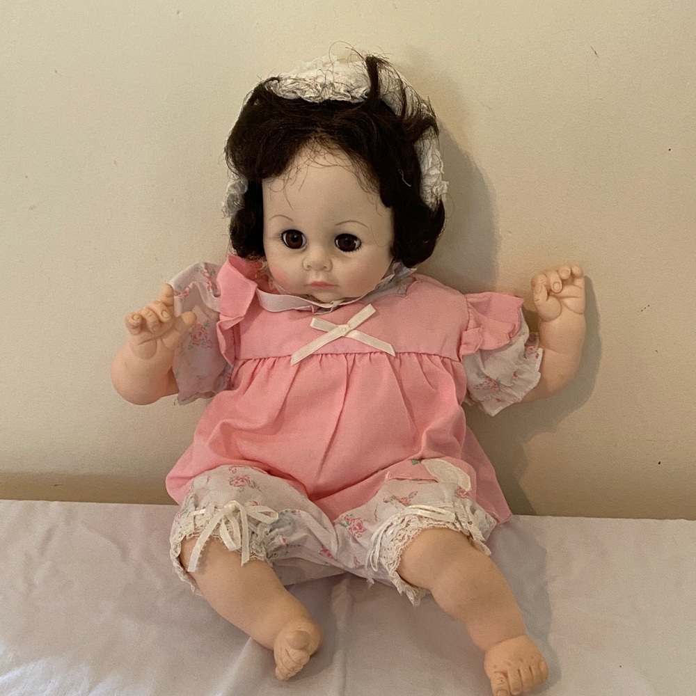 Madame Alexander Pussycat Doll in Pink and White Outfit